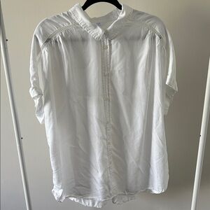 Time and Tru White Casual Button Down Shirt